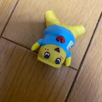 후낫시 캐릭터 피규어 파랑과 옐로우 컬러