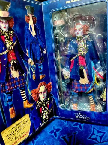 앨리스 인 원더랜드 머드해터 피규어 인형