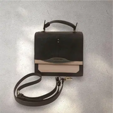 [ 새상품급 ] 사만사 베가 여성용 숄더백 블랙