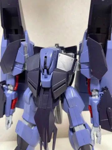 HGUC 1/144 멧사라 완성품