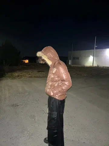 Y2K 퍼 달린 다운 자켓 헤이세이 갸루 남자 광택 짧은 기장 opium