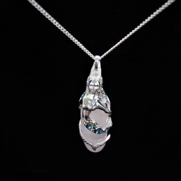 아브라멜린의 사자 대마녀신의 욕망 로즈쿼츠 목걸이