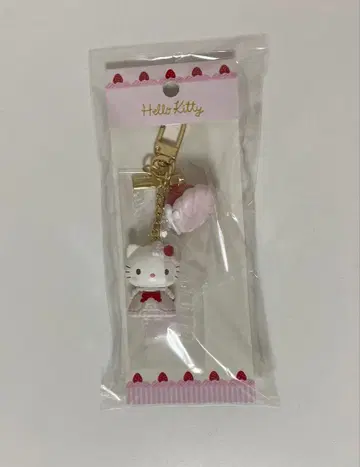 산리오 키링 딸기 휘핑 케이크 헬로키티