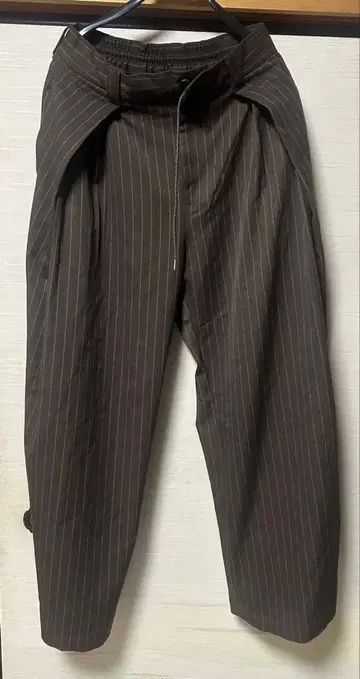 3턱 와이드 벌룬 트라우저