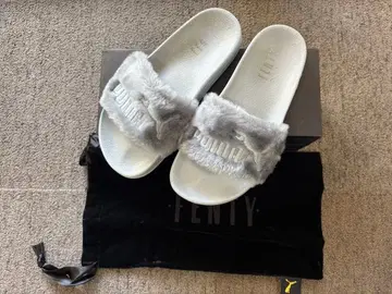 FENTY PUMA by Rihanna 퍼 샌들