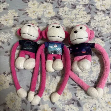 마라시, 원숭이 봉제 인형 3개