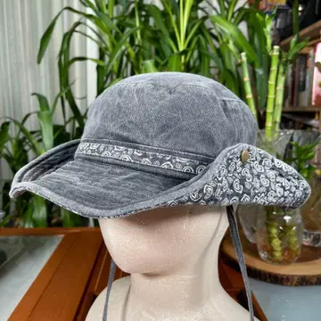 그레이 아웃도어 햇 반다나 패턴