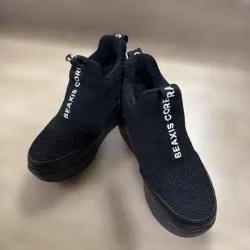 새상품급 BEAXIS 블랙 스니커즈 S 사이즈 22.5~23.0cm