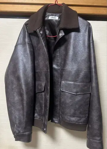 LURAKU 다크 브라운 가죽 자켓