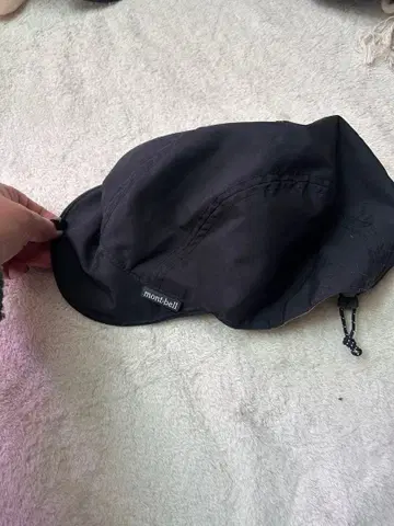 mont-bell 접이식 캡 리버서블 블랙 베이지