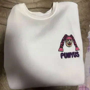 PUNYUS 화이트 맨투맨 나오미짱 사이즈 3