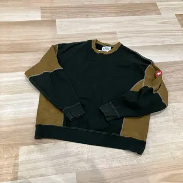 C.E CAVEMPT 맨투맨 사이즈 L