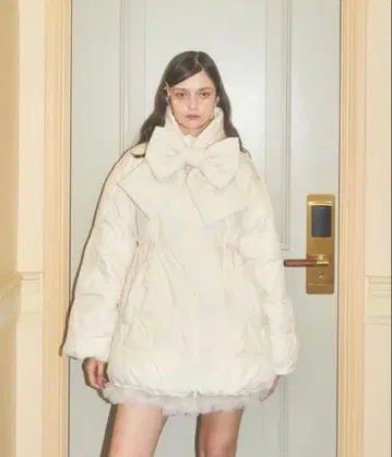 [ 당일 발송 ] Lovilyn 2way 머플러 세트 에코 다운 자켓