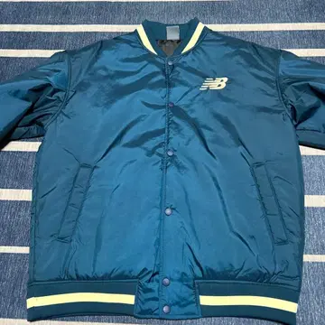뉴발란스 바시티 자켓 자켓