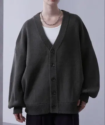 오버 사이즈 다크 그레이 가디건