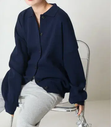 프릭스스토어 맨투맨 라이크 카라 부착 버튼 가디건