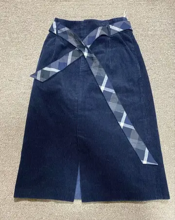 BLUE LABEL CRESTBRIDGE 코듀로이 스커트 36