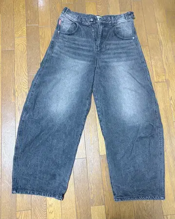 9090 블랙 데님 배럴 레그 배기