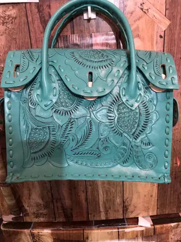 새상품급 카빙 라이브 S