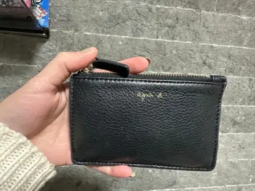 Agnes b 블랙 가죽 지갑