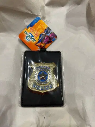 [미개봉 새상품] 주토피아2 경찰 배지풍 패스 케이스 주디