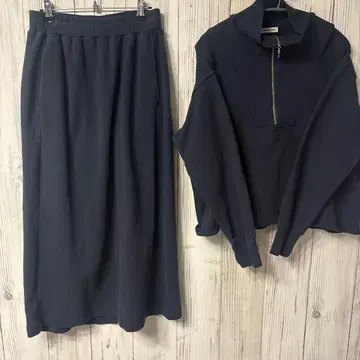 FORK & SPOON 네이비 스커트 셋업 어반 리서치