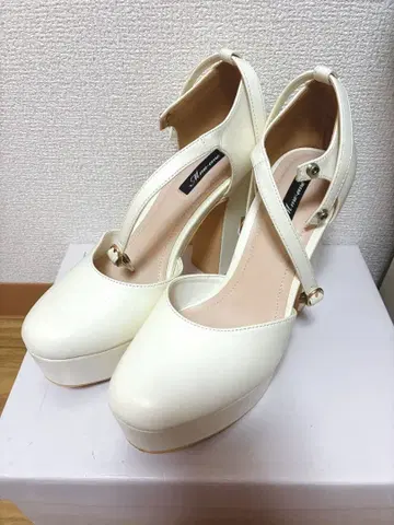 m me eme 엠미에메 펄 힐 펌프스