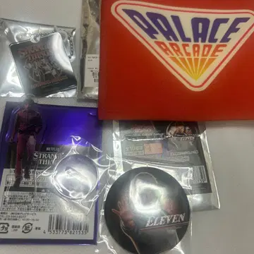 개봉 완료 새상품 STRANGER THINGS 굿즈