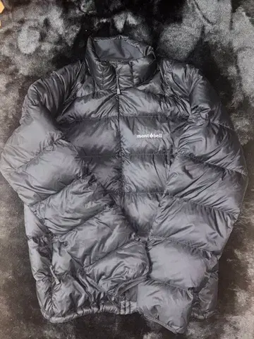 mont-bell 블랙 다운 자켓 L 사이즈