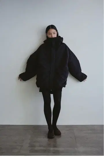 퍼 볼륨 코트 Black