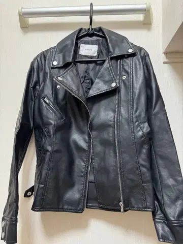 ENMODA 블랙 가죽 라이더 자켓