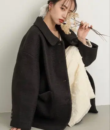 hinari 스탠 칼라 샤기 미들 코트 블랙