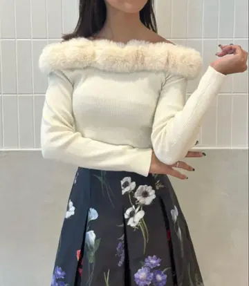 eimy istoire 퍼 트리밍 오프숄더 니트탑 2way