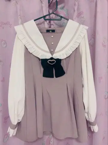 마츠모토 카렌 착용 ROJITA 셋업 핑크 긴팔