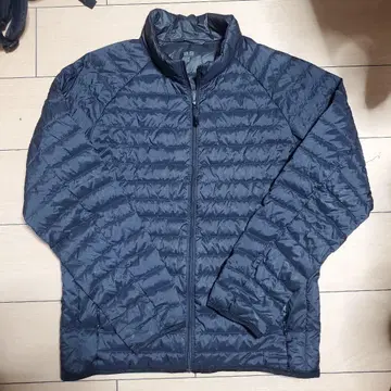 UNIQLO 블랙 다운 자켓 M 울트라 라이트 다운