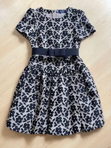 M's gracy 카탈로그 게재품 경사 의류