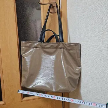 CLOVE 모카 브라운 색상 토트백 미사용 새상품 배송비 포함 가격