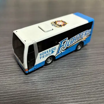 토미카 홋카이도 일본햄 파이터즈 버스