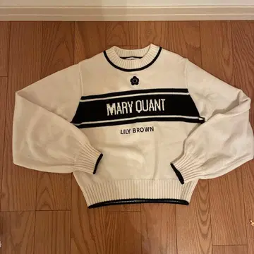 MARY QUANT LILY BROWN 니트