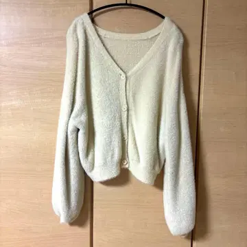 mystic 가디건 아이보리 숏 기장