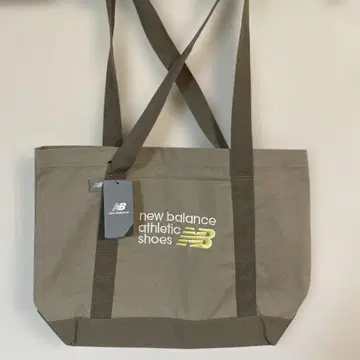 New Balance 카키 토트백