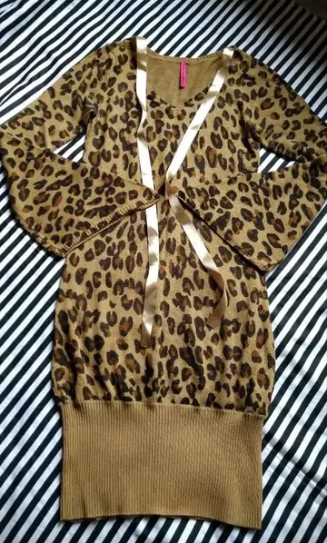 ValenTine's High 표범 무늬 얇은 니트 원피스 레오파드 무늬