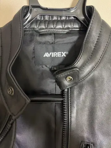 AVIREX 블랙 가죽 자켓 L 사이즈