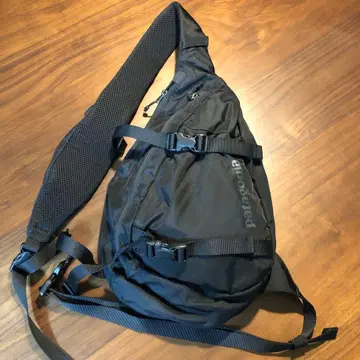 Patagonia 바디백 블랙