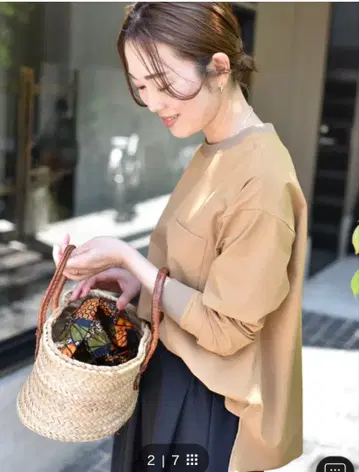 [ OURHOME ] 탄력 있는 소재의 깔끔한 풀오버