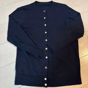 새상품급 두지엠 클라세 FF30 GIZA 크루넥 가디건 36