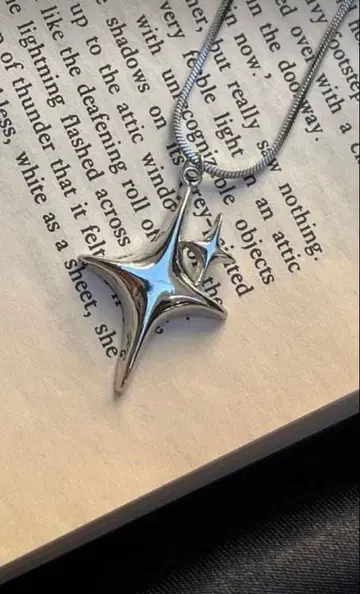 스타 모양 실버 목걸이 남녀 모두에게 잘 어울려요!