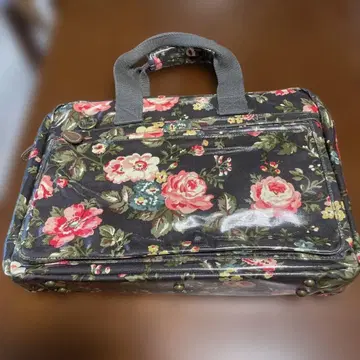 Cath Kidston 컴퓨터 백 꽃무늬