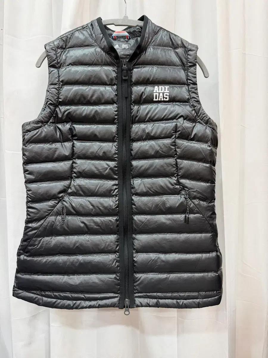 Adidas black padded vest 9:1