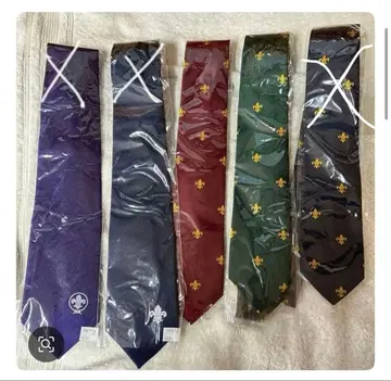 보이스카우트 넥타이 오른쪽 3종류만입니다.